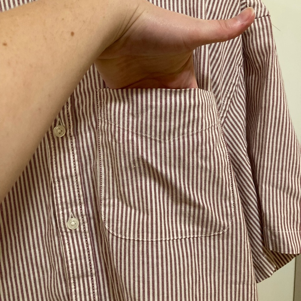๐2/$20 NWT Old Navy stripped button down shirt - Picture 4 of 7